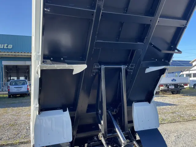 三菱 キャンター 2RG-FBA60(2WD)の写真36