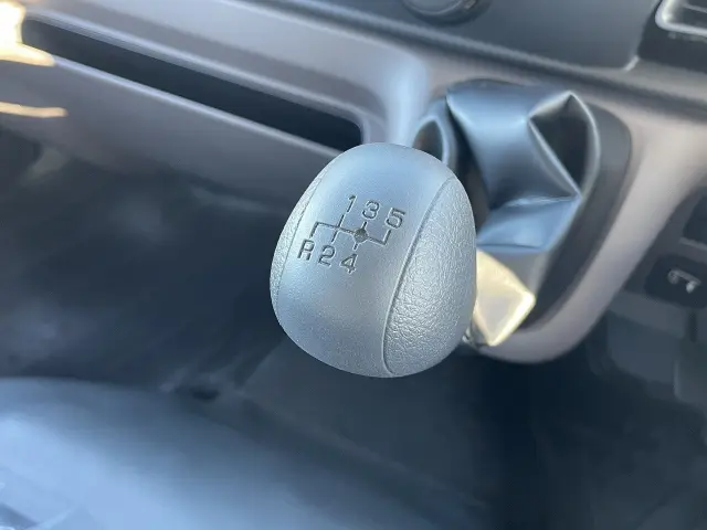 三菱 キャンター 2RG-FBA60(2WD)の写真47