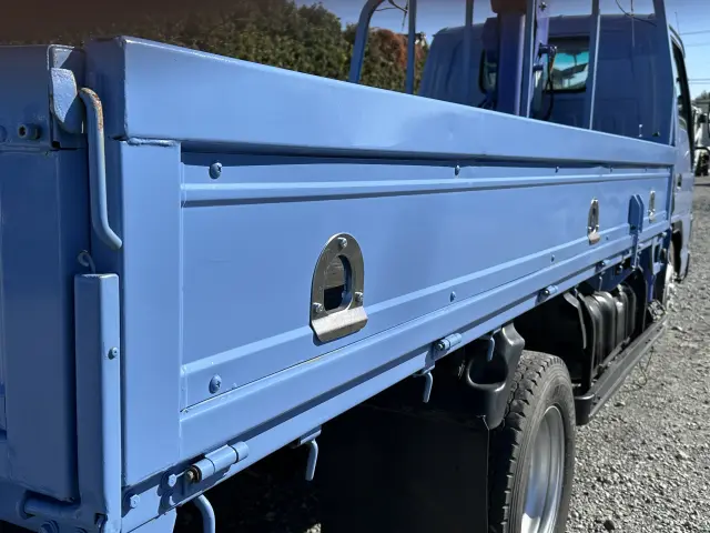 創業以来多くのトラックなどの業務用車両や乗用車の車検・点検・整備・板金・塗装を行ってます!!創業30年以上の実績と、経験豊富なスタッフが対応いたします。|日産 アトラス PB-AKR81(2WD)の写真13