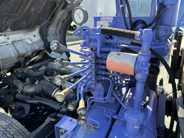 創業以来多くのトラックなどの業務用車両や乗用車の車検・点検・整備・板金・塗装を行ってます!!創業30年以上の実績と、経験豊富なスタッフが対応いたします。|日産 アトラス PB-AKR81(2WD)の写真17