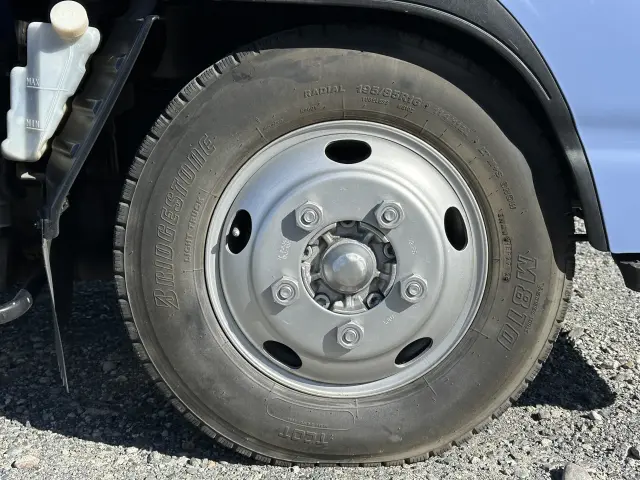 創業以来多くのトラックなどの業務用車両や乗用車の車検・点検・整備・板金・塗装を行ってます!!創業30年以上の実績と、経験豊富なスタッフが対応いたします。|日産 アトラス PB-AKR81(2WD)の写真22