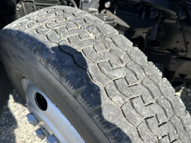 創業以来多くのトラックなどの業務用車両や乗用車の車検・点検・整備・板金・塗装を行ってます!!創業30年以上の実績と、経験豊富なスタッフが対応いたします。|日産 アトラス PB-AKR81(2WD)の写真23