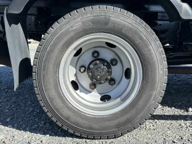 創業以来多くのトラックなどの業務用車両や乗用車の車検・点検・整備・板金・塗装を行ってます!!創業30年以上の実績と、経験豊富なスタッフが対応いたします。|日産 アトラス PB-AKR81(2WD)の写真24