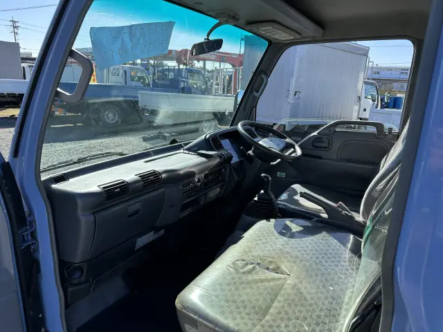 創業以来多くのトラックなどの業務用車両や乗用車の車検・点検・整備・板金・塗装を行ってます!!創業30年以上の実績と、経験豊富なスタッフが対応いたします。|日産 アトラス PB-AKR81(2WD)の写真44