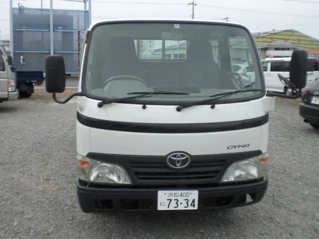 創業以来多くのトラックなどの業務用車両や乗用車の車検・点検・整備・板金・塗装を行ってます!!創業30年以上の実績と、経験豊富なスタッフが対応いたします。|トヨタ ダイナ BDG-XZU308の写真4