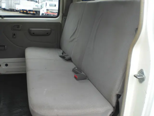 創業以来多くのトラックなどの業務用車両や乗用車の車検・点検・整備・板金・塗装を行ってます!!創業30年以上の実績と、経験豊富なスタッフが対応いたします。|トヨタ ダイナ BDG-XZU308の写真18