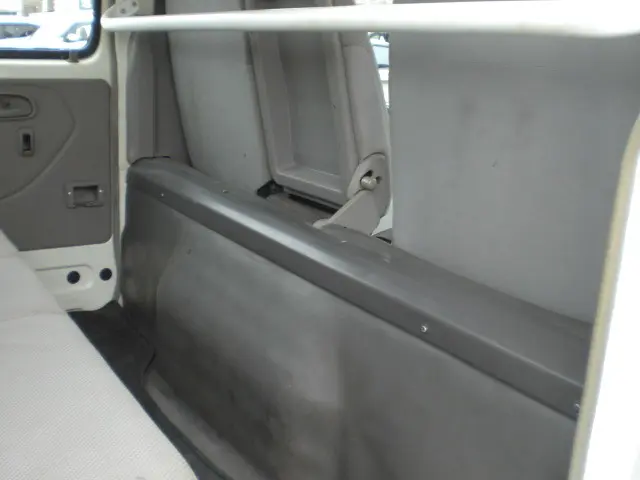 創業以来多くのトラックなどの業務用車両や乗用車の車検・点検・整備・板金・塗装を行ってます!!創業30年以上の実績と、経験豊富なスタッフが対応いたします。|トヨタ ダイナ BDG-XZU308の写真32