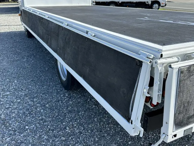 創業以来多くのトラックなどの業務用車両や乗用車の車検・点検・整備・板金・塗装を行ってます!!創業30年以上の実績と、経験豊富なスタッフが対応いたします。|日野 デュトロ TKG-XZU720M(未入力/関係無)の写真14