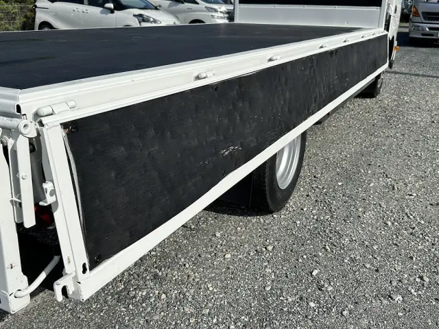 創業以来多くのトラックなどの業務用車両や乗用車の車検・点検・整備・板金・塗装を行ってます!!創業30年以上の実績と、経験豊富なスタッフが対応いたします。|日野 デュトロ TKG-XZU720M(未入力/関係無)の写真15