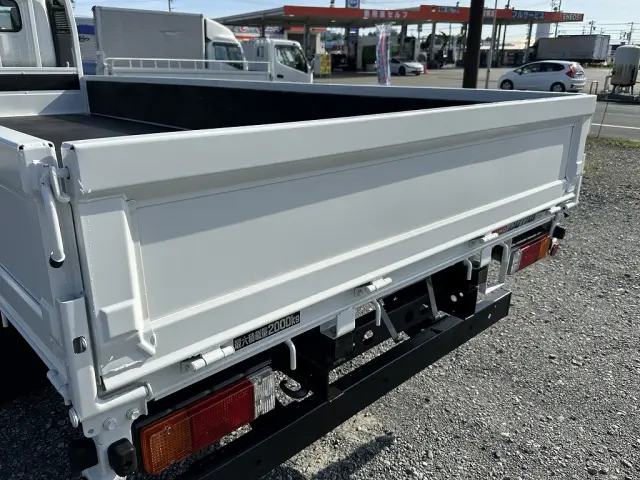 創業以来多くのトラックなどの業務用車両や乗用車の車検・点検・整備・板金・塗装を行ってます!!創業30年以上の実績と、経験豊富なスタッフが対応いたします。|日野 デュトロ TKG-XZU720M(未入力/関係無)の写真17