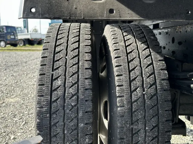 創業以来多くのトラックなどの業務用車両や乗用車の車検・点検・整備・板金・塗装を行ってます!!創業30年以上の実績と、経験豊富なスタッフが対応いたします。|日野 デュトロ TKG-XZU720M(未入力/関係無)の写真23