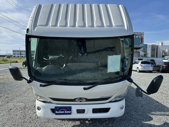 創業以来多くのトラックなどの業務用車両や乗用車の車検・点検・整備・板金・塗装を行ってます!!創業30年以上の実績と、経験豊富なスタッフが対応いたします。|日野 デュトロ TKG-XZU720M(未入力/関係無)の写真32