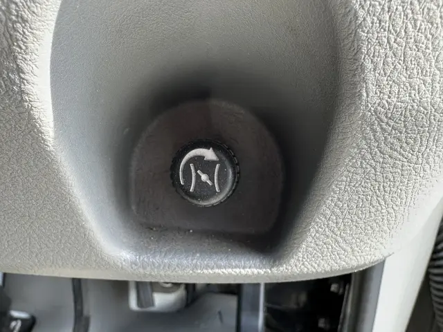 創業以来多くのトラックなどの業務用車両や乗用車の車検・点検・整備・板金・塗装を行ってます!!創業30年以上の実績と、経験豊富なスタッフが対応いたします。|日野 デュトロ TKG-XZU720M(未入力/関係無)の写真42