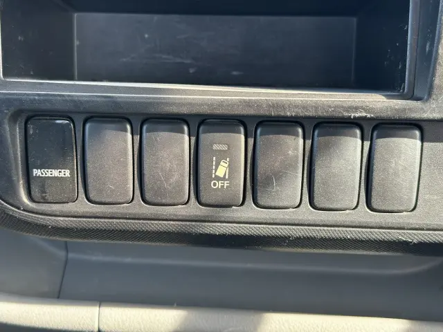 創業以来多くのトラックなどの業務用車両や乗用車の車検・点検・整備・板金・塗装を行ってます!!創業30年以上の実績と、経験豊富なスタッフが対応いたします。|日野 デュトロ TKG-XZU720M(未入力/関係無)の写真47