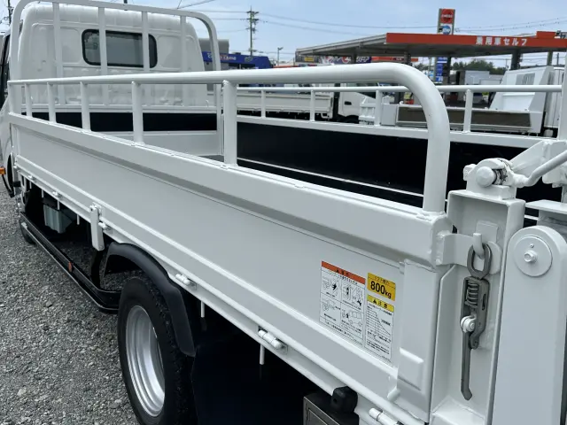 創業以来多くのトラックなどの業務用車両や乗用車の車検・点検・整備・板金・塗装を行ってます！！創業３０年以上の実績と、経験豊富なスタッフが対応いたします。|トヨタ ダイナ TKG-XZU655(2WD)の写真10