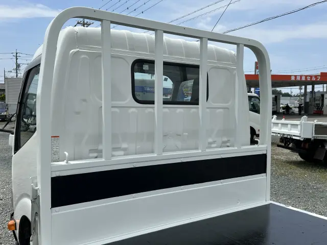 創業以来多くのトラックなどの業務用車両や乗用車の車検・点検・整備・板金・塗装を行ってます！！創業３０年以上の実績と、経験豊富なスタッフが対応いたします。|トヨタ ダイナ TKG-XZU655(2WD)の写真18