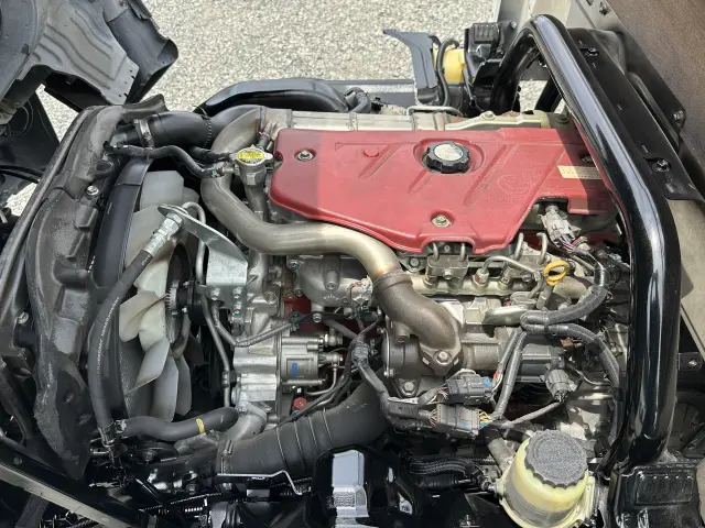 創業以来多くのトラックなどの業務用車両や乗用車の車検・点検・整備・板金・塗装を行ってます！！創業３０年以上の実績と、経験豊富なスタッフが対応いたします。|トヨタ ダイナ TKG-XZU655(2WD)の写真27