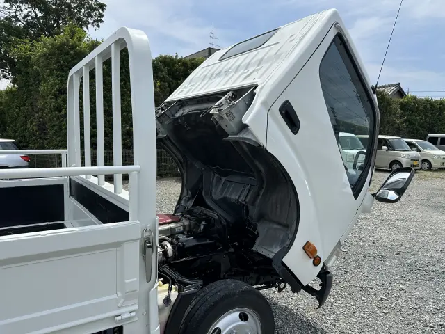 創業以来多くのトラックなどの業務用車両や乗用車の車検・点検・整備・板金・塗装を行ってます！！創業３０年以上の実績と、経験豊富なスタッフが対応いたします。|トヨタ ダイナ TKG-XZU655(2WD)の写真30