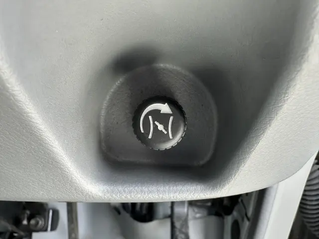 創業以来多くのトラックなどの業務用車両や乗用車の車検・点検・整備・板金・塗装を行ってます！！創業３０年以上の実績と、経験豊富なスタッフが対応いたします。|トヨタ ダイナ TKG-XZU655(2WD)の写真40