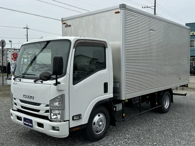 いすゞ エルフ TRG-NPR85AN(2WD)の写真1