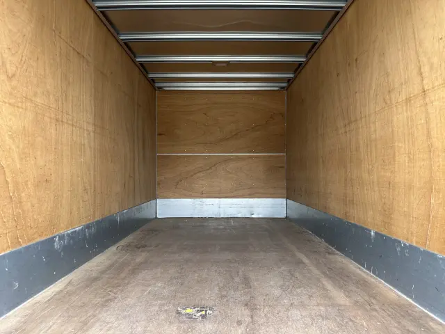 創業以来多くのトラックなどの業務用車両や乗用車の車検・点検・整備・板金・塗装を行ってます!!創業30年以上の実績と、経験豊富なスタッフが対応いたします。|いすゞ エルフ TRG-NPR85AN(2WD)の写真11