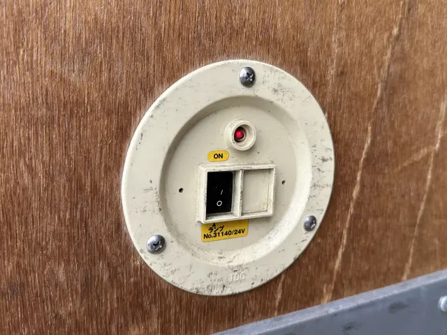 創業以来多くのトラックなどの業務用車両や乗用車の車検・点検・整備・板金・塗装を行ってます!!創業30年以上の実績と、経験豊富なスタッフが対応いたします。|いすゞ エルフ TRG-NPR85AN(2WD)の写真13