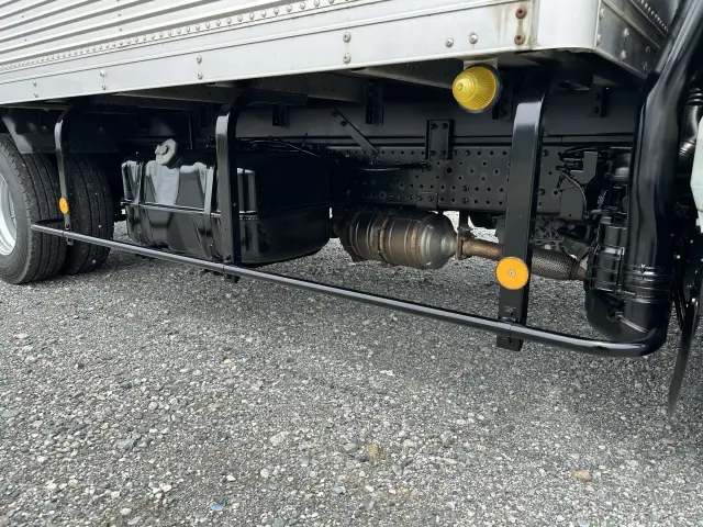 創業以来多くのトラックなどの業務用車両や乗用車の車検・点検・整備・板金・塗装を行ってます!!創業30年以上の実績と、経験豊富なスタッフが対応いたします。|いすゞ エルフ TRG-NPR85AN(2WD)の写真20