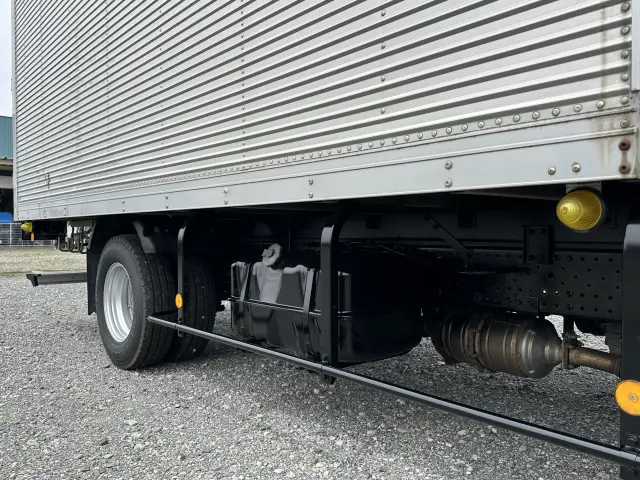 創業以来多くのトラックなどの業務用車両や乗用車の車検・点検・整備・板金・塗装を行ってます!!創業30年以上の実績と、経験豊富なスタッフが対応いたします。|いすゞ エルフ TRG-NPR85AN(2WD)の写真21