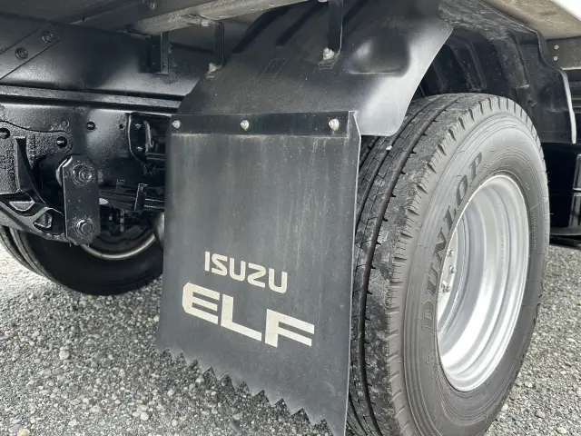 創業以来多くのトラックなどの業務用車両や乗用車の車検・点検・整備・板金・塗装を行ってます!!創業30年以上の実績と、経験豊富なスタッフが対応いたします。|いすゞ エルフ TRG-NPR85AN(2WD)の写真25