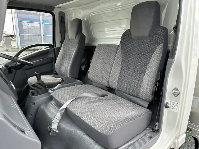 創業以来多くのトラックなどの業務用車両や乗用車の車検・点検・整備・板金・塗装を行ってます!!創業30年以上の実績と、経験豊富なスタッフが対応いたします。|いすゞ エルフ TRG-NPR85AN(2WD)の写真35