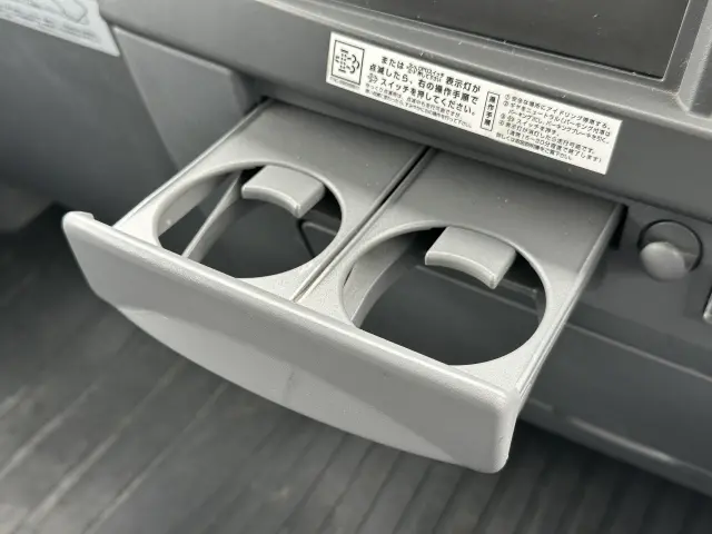 創業以来多くのトラックなどの業務用車両や乗用車の車検・点検・整備・板金・塗装を行ってます!!創業30年以上の実績と、経験豊富なスタッフが対応いたします。|いすゞ エルフ TRG-NPR85AN(2WD)の写真43