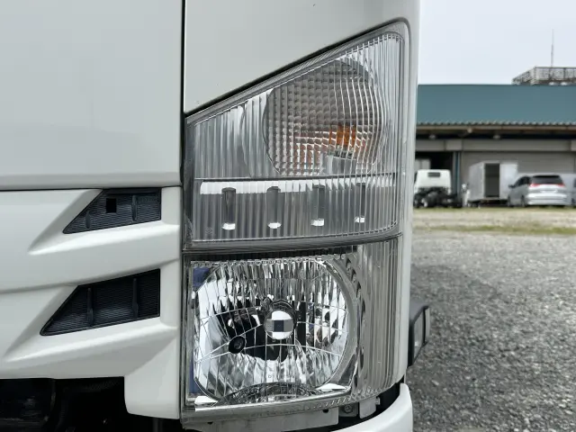 創業以来多くのトラックなどの業務用車両や乗用車の車検・点検・整備・板金・塗装を行ってます!!創業30年以上の実績と、経験豊富なスタッフが対応いたします。|いすゞ エルフ TRG-NPR85AN(2WD)の写真47