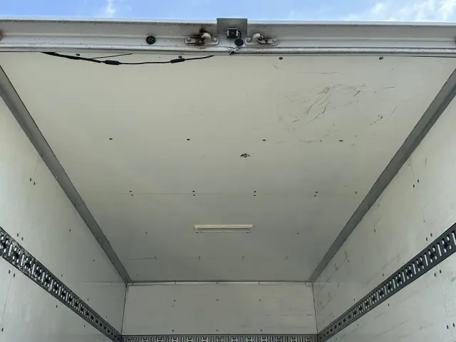 創業以来多くのトラックなどの業務用車両や乗用車の車検・点検・整備・板金・塗装を行ってます！！創業３０年以上の実績と、経験豊富なスタッフが対応いたします。|いすゞ エルフ TKG-NHR85AN(2WD)の写真11