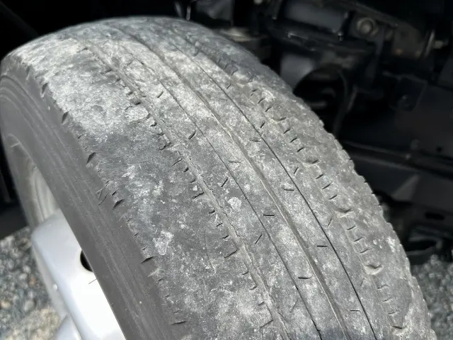 創業以来多くのトラックなどの業務用車両や乗用車の車検・点検・整備・板金・塗装を行ってます！！創業３０年以上の実績と、経験豊富なスタッフが対応いたします。|いすゞ エルフ TKG-NHR85AN(2WD)の写真17