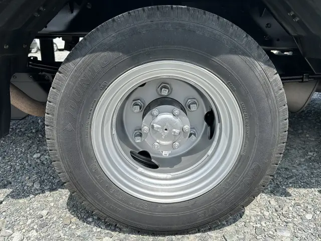 創業以来多くのトラックなどの業務用車両や乗用車の車検・点検・整備・板金・塗装を行ってます！！創業３０年以上の実績と、経験豊富なスタッフが対応いたします。|いすゞ エルフ TKG-NHR85AN(2WD)の写真18