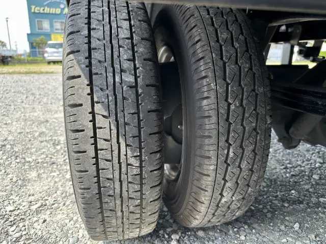 創業以来多くのトラックなどの業務用車両や乗用車の車検・点検・整備・板金・塗装を行ってます！！創業３０年以上の実績と、経験豊富なスタッフが対応いたします。|いすゞ エルフ TKG-NHR85AN(2WD)の写真19