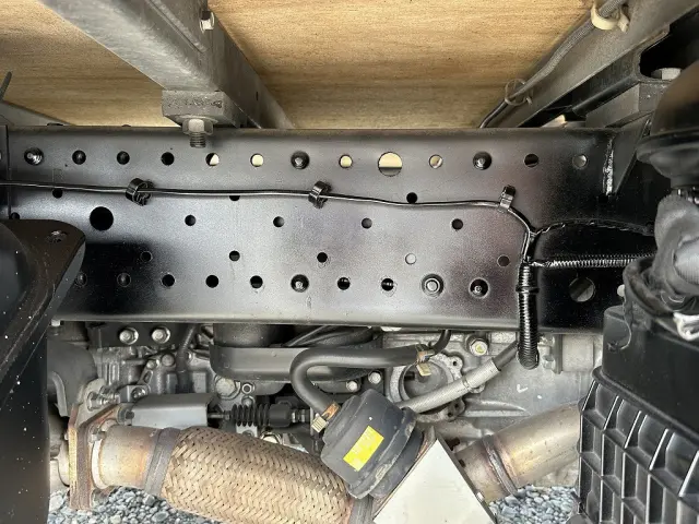 創業以来多くのトラックなどの業務用車両や乗用車の車検・点検・整備・板金・塗装を行ってます！！創業３０年以上の実績と、経験豊富なスタッフが対応いたします。|いすゞ エルフ TKG-NHR85AN(2WD)の写真23