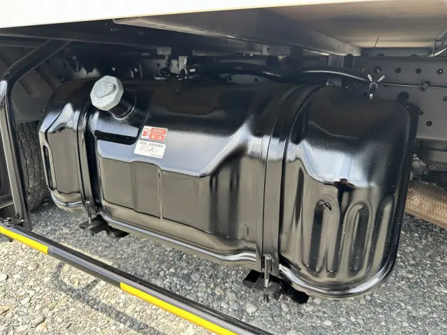 創業以来多くのトラックなどの業務用車両や乗用車の車検・点検・整備・板金・塗装を行ってます！！創業３０年以上の実績と、経験豊富なスタッフが対応いたします。|いすゞ エルフ TKG-NHR85AN(2WD)の写真24