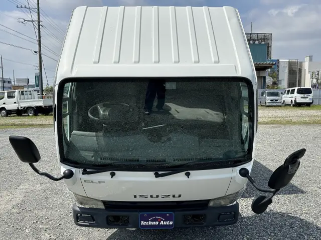 創業以来多くのトラックなどの業務用車両や乗用車の車検・点検・整備・板金・塗装を行ってます！！創業３０年以上の実績と、経験豊富なスタッフが対応いたします。|いすゞ エルフ TKG-NHR85AN(2WD)の写真32