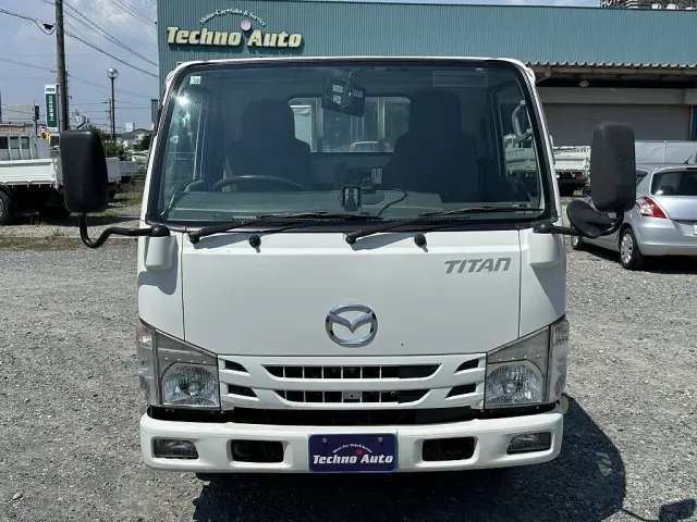 創業以来多くのトラックなどの業務用車両や乗用車の車検・点検・整備・板金・塗装を行ってます!!創業30年以上の実績と、経験豊富なスタッフが対応いたします。|マツダ タイタン TRG-LHS85A(4WD)の写真4