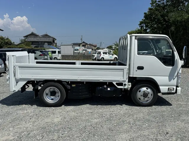 創業以来多くのトラックなどの業務用車両や乗用車の車検・点検・整備・板金・塗装を行ってます!!創業30年以上の実績と、経験豊富なスタッフが対応いたします。|マツダ タイタン TRG-LHS85A(4WD)の写真6