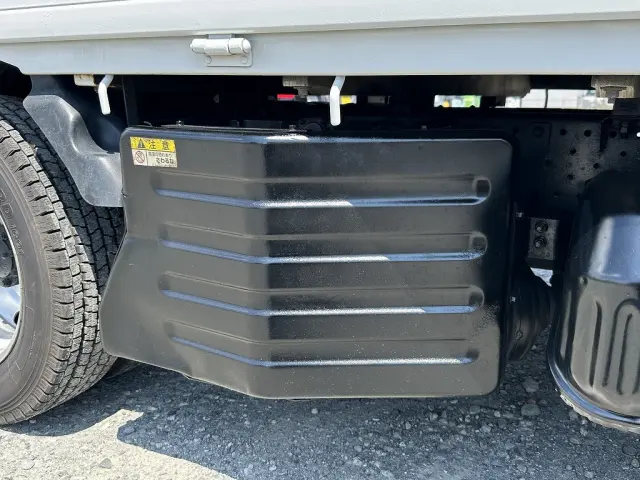 創業以来多くのトラックなどの業務用車両や乗用車の車検・点検・整備・板金・塗装を行ってます!!創業30年以上の実績と、経験豊富なスタッフが対応いたします。|マツダ タイタン TRG-LHS85A(4WD)の写真21