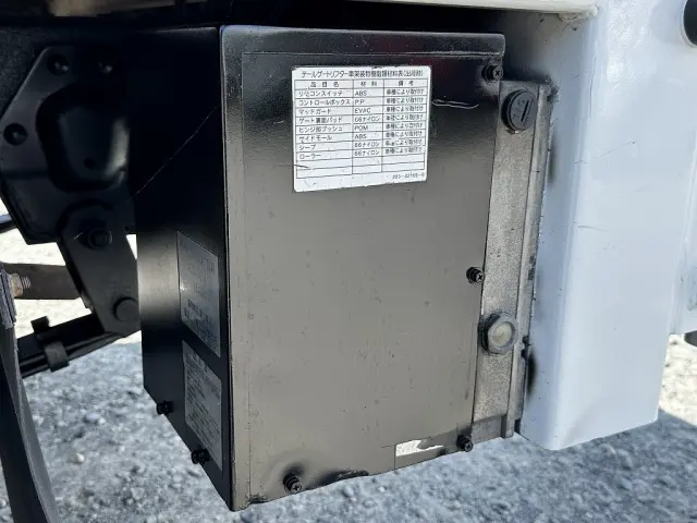 創業以来多くのトラックなどの業務用車両や乗用車の車検・点検・整備・板金・塗装を行ってます!!創業30年以上の実績と、経験豊富なスタッフが対応いたします。|マツダ タイタン TRG-LHS85A(4WD)の写真24