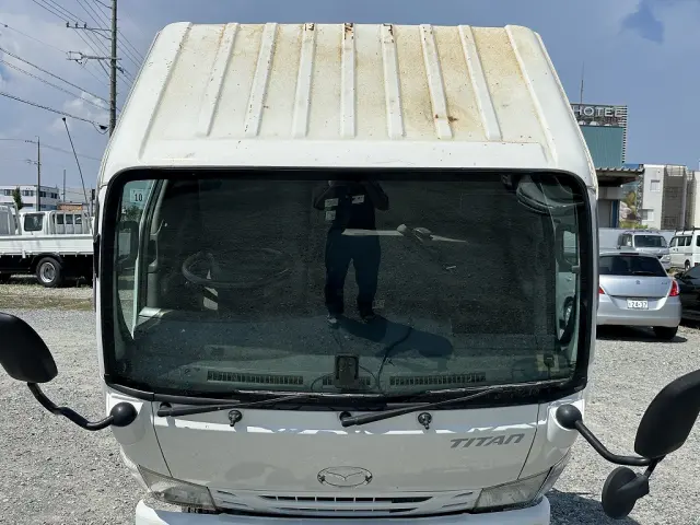 創業以来多くのトラックなどの業務用車両や乗用車の車検・点検・整備・板金・塗装を行ってます!!創業30年以上の実績と、経験豊富なスタッフが対応いたします。|マツダ タイタン TRG-LHS85A(4WD)の写真29