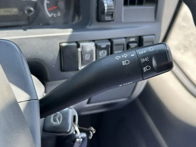 創業以来多くのトラックなどの業務用車両や乗用車の車検・点検・整備・板金・塗装を行ってます!!創業30年以上の実績と、経験豊富なスタッフが対応いたします。|マツダ タイタン TRG-LHS85A(4WD)の写真41