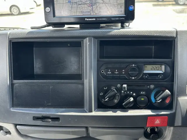 創業以来多くのトラックなどの業務用車両や乗用車の車検・点検・整備・板金・塗装を行ってます!!創業30年以上の実績と、経験豊富なスタッフが対応いたします。|マツダ タイタン TRG-LHS85A(4WD)の写真43