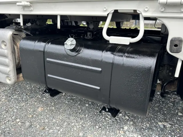 創業以来多くのトラックなどの業務用車両や乗用車の車検・点検・整備・板金・塗装を行ってます!!創業30年以上の実績と、経験豊富なスタッフが対応いたします。|トヨタ トヨエース 2RG-XZC605(2WD)の写真21