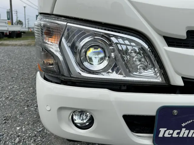 創業以来多くのトラックなどの業務用車両や乗用車の車検・点検・整備・板金・塗装を行ってます!!創業30年以上の実績と、経験豊富なスタッフが対応いたします。|トヨタ トヨエース 2RG-XZC605(2WD)の写真33