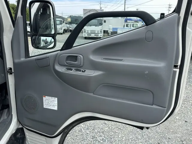 創業以来多くのトラックなどの業務用車両や乗用車の車検・点検・整備・板金・塗装を行ってます!!創業30年以上の実績と、経験豊富なスタッフが対応いたします。|トヨタ トヨエース 2RG-XZC605(2WD)の写真34