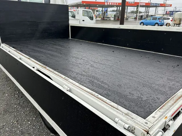 創業以来多くのトラックなどの業務用車両や乗用車の車検・点検・整備・板金・塗装を行ってます！！創業３０年以上の実績と、経験豊富なスタッフが対応いたします。|マツダ タイタン TRG-LHR85A(2WD)の写真14